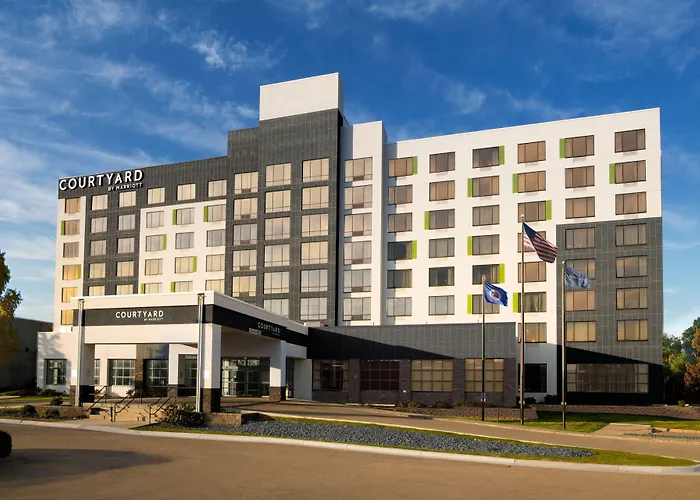 Courtyard By Marriott Edina Bloomington
